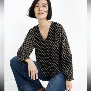 Madewell Sheer-Sleeve Top in Brushstroke Paisley Mix size SMALL